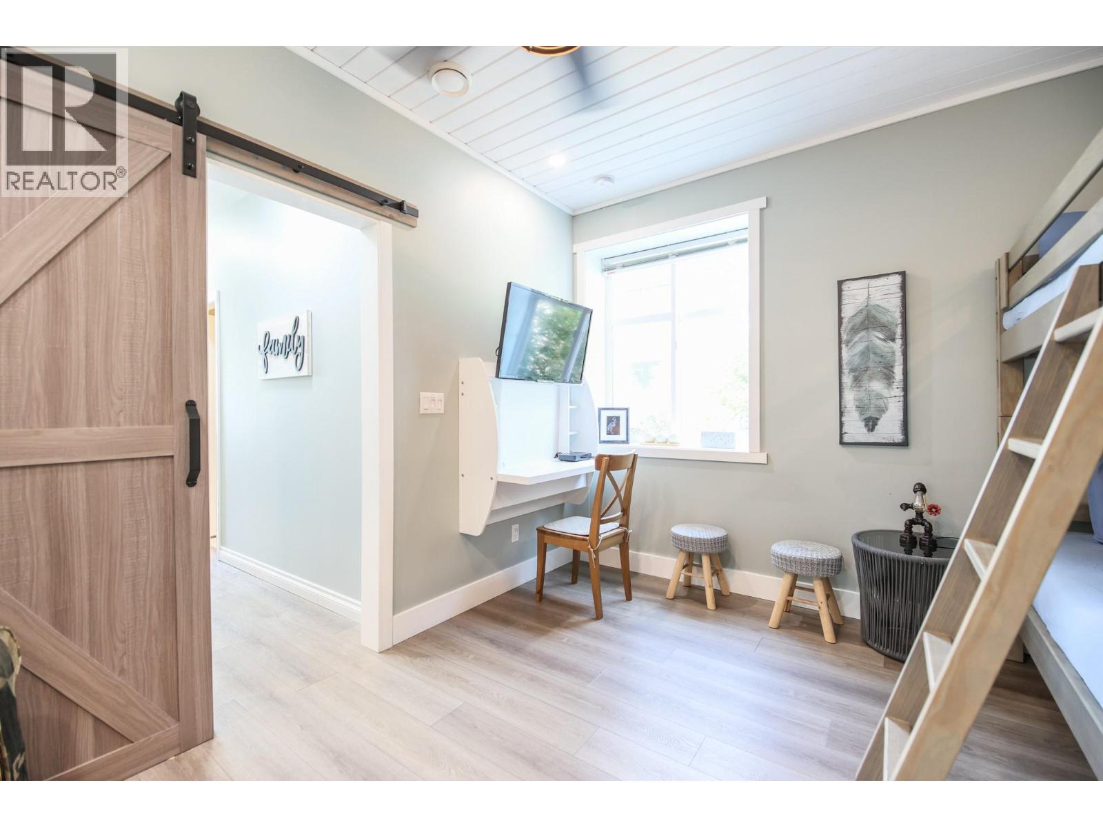 2450 Radio Tower Road Unit# 202, Oliver