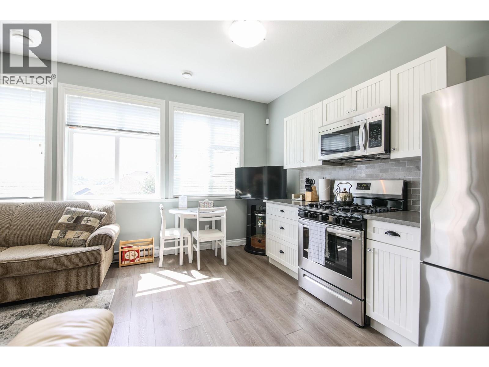 2450 Radio Tower Road Unit# 202, Oliver