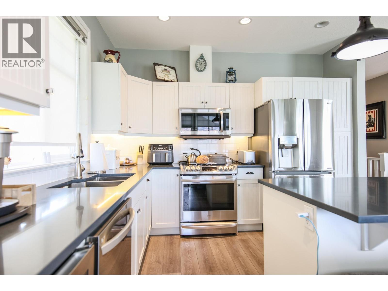 2450 Radio Tower Road Unit# 202, Oliver