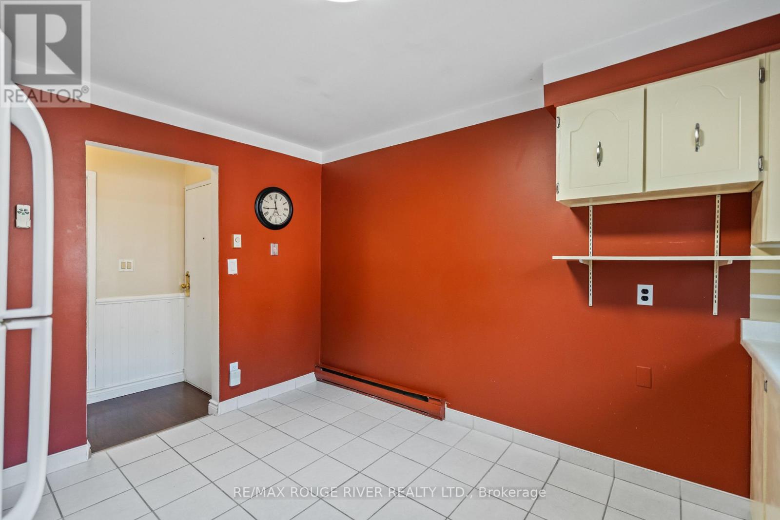 Photo 11 of 3 494 Elgin Street W, Cobourg ON
