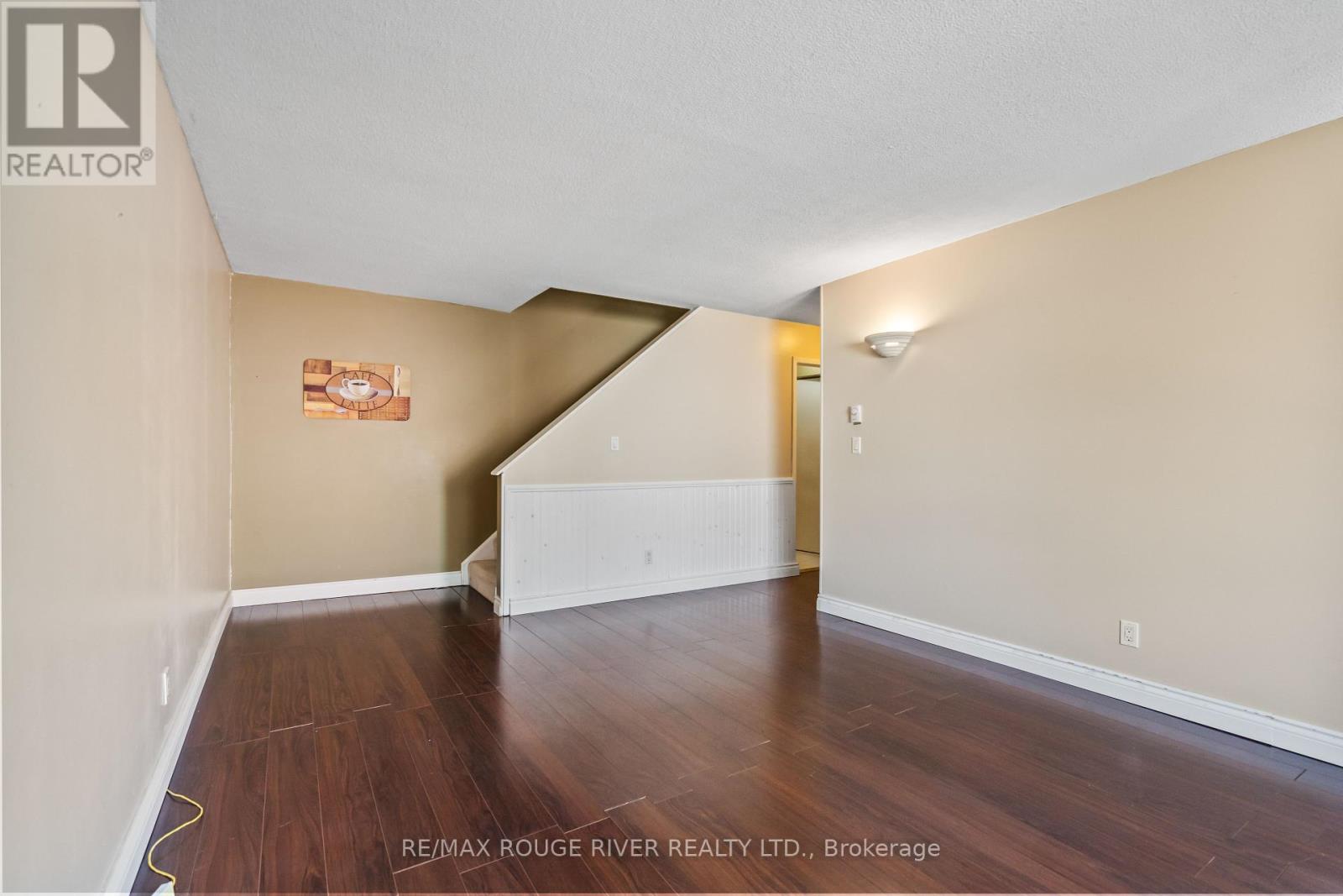 Photo 13 of 3 494 Elgin Street W, Cobourg ON