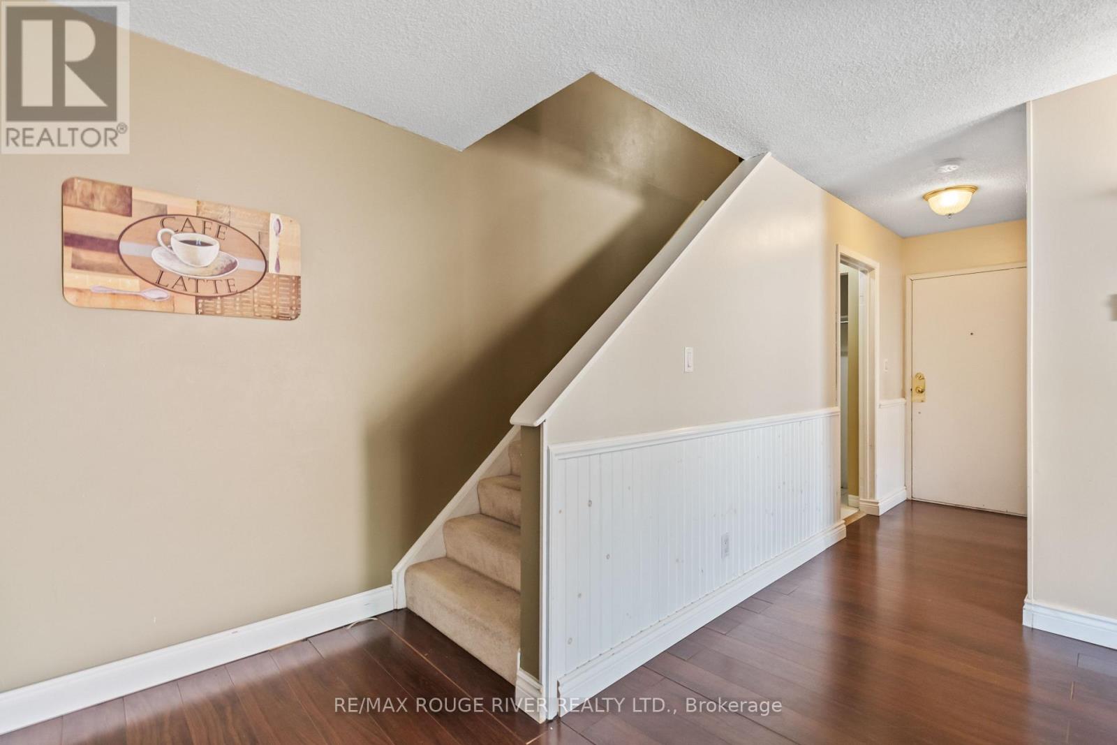 Photo 14 of 3 494 Elgin Street W, Cobourg ON