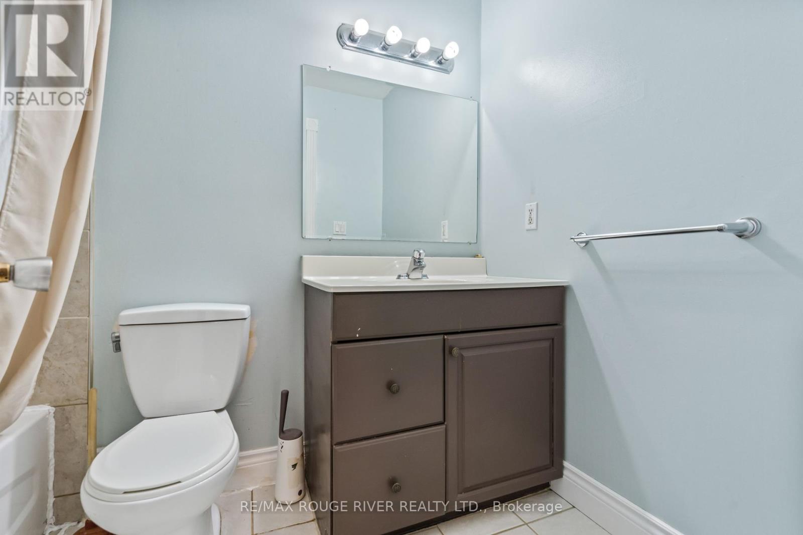 Photo 15 of 3 494 Elgin Street W, Cobourg ON