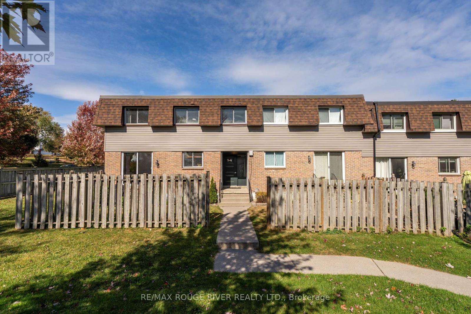 Photo 2 of 3 494 Elgin Street W, Cobourg ON