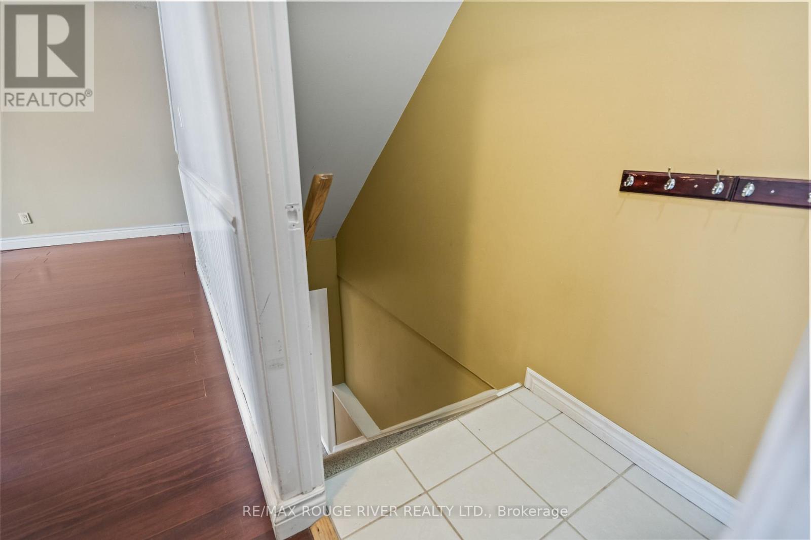 Photo 24 of 3 494 Elgin Street W, Cobourg ON
