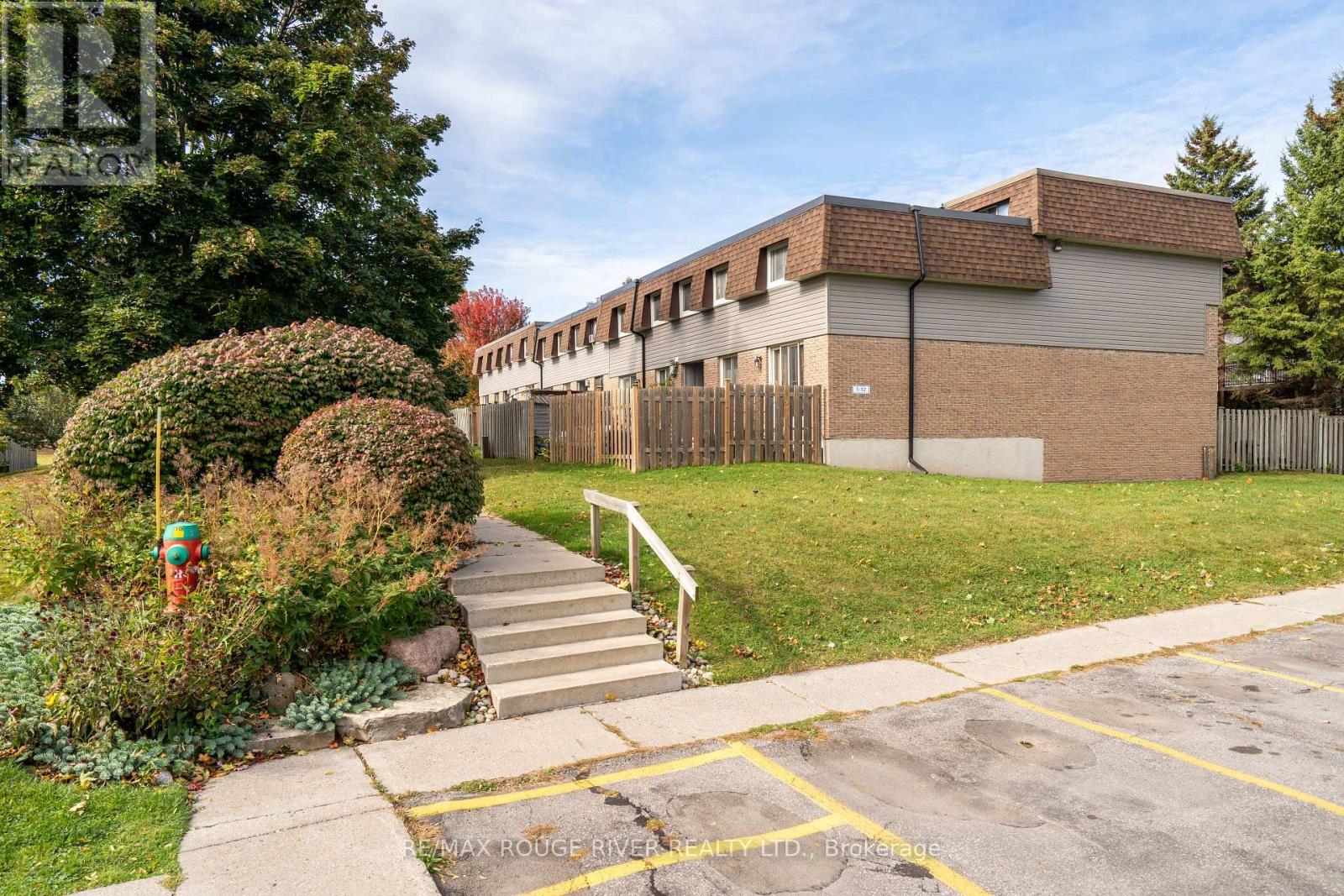 Photo 3 of 3 494 Elgin Street W, Cobourg ON