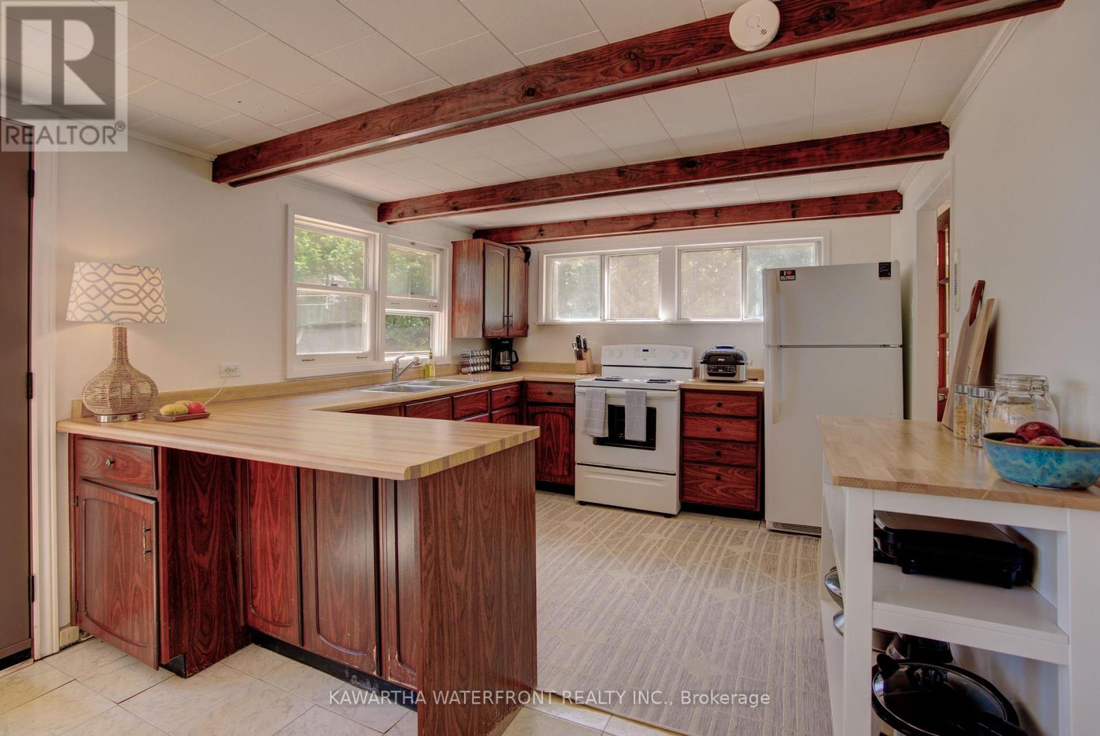 Photo 10 of 210 Wrenhaven Road, Kawartha Lakes ON