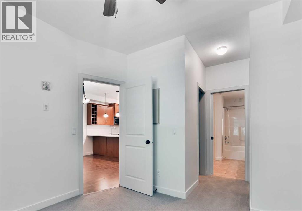 Photo 10 of 231 35 Aspenmont Heights Sw, Calgary AB