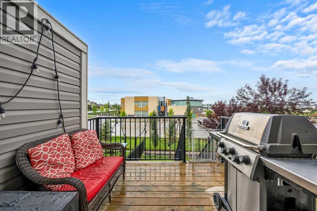 Photo 36 of 681 Hillcrest Road Sw, Airdrie AB