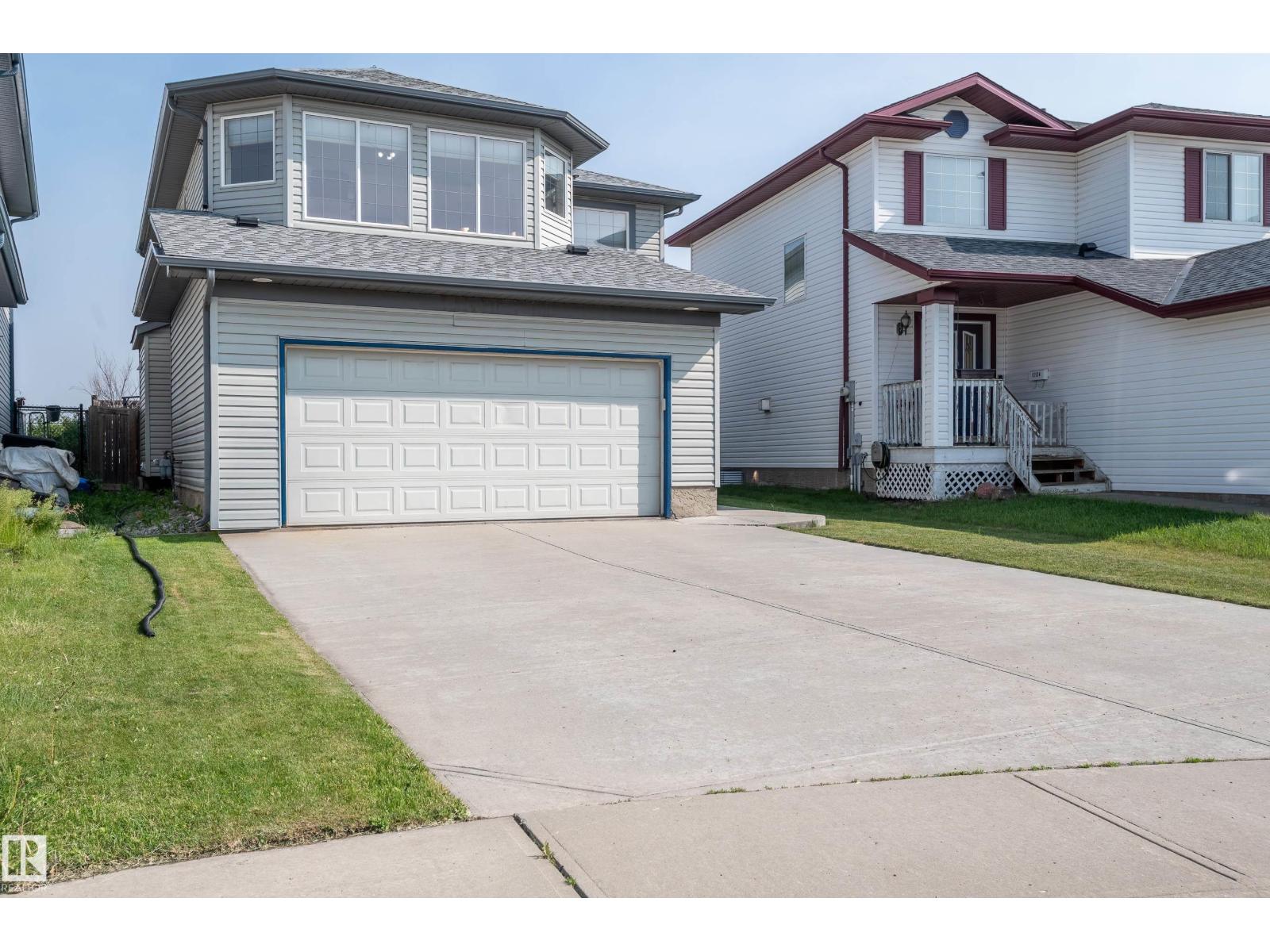 Photo 2 of 13138 162 A Av Nw, Edmonton AB