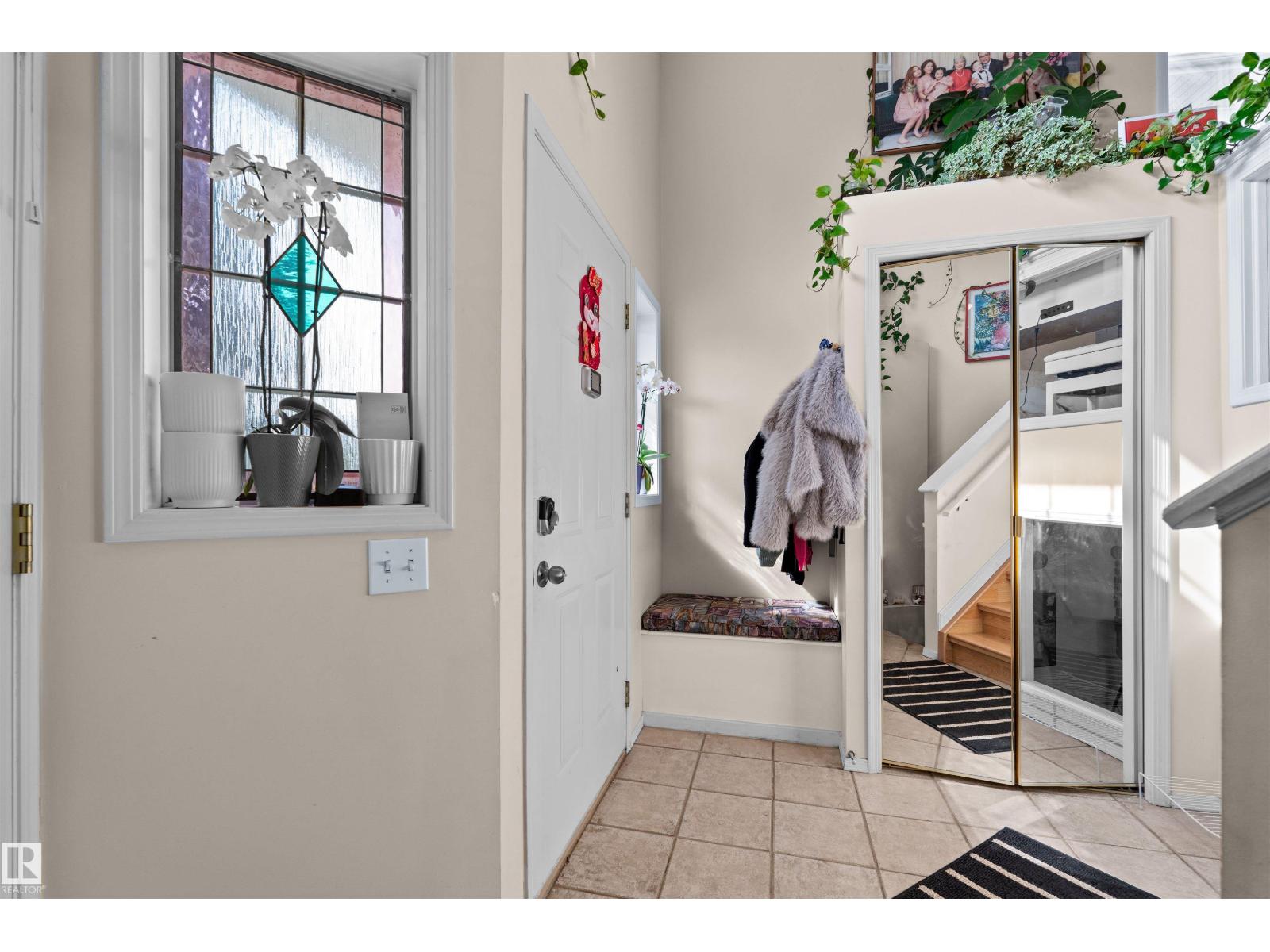 Photo 18 of 333 Dechene Wy Nw, Edmonton AB