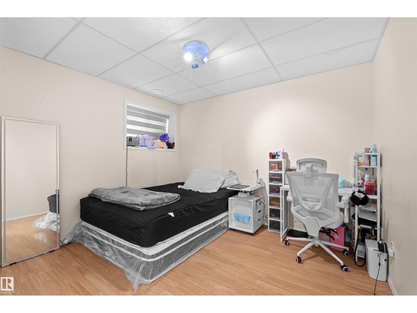 Photo 24 of 333 Dechene Wy Nw, Edmonton AB