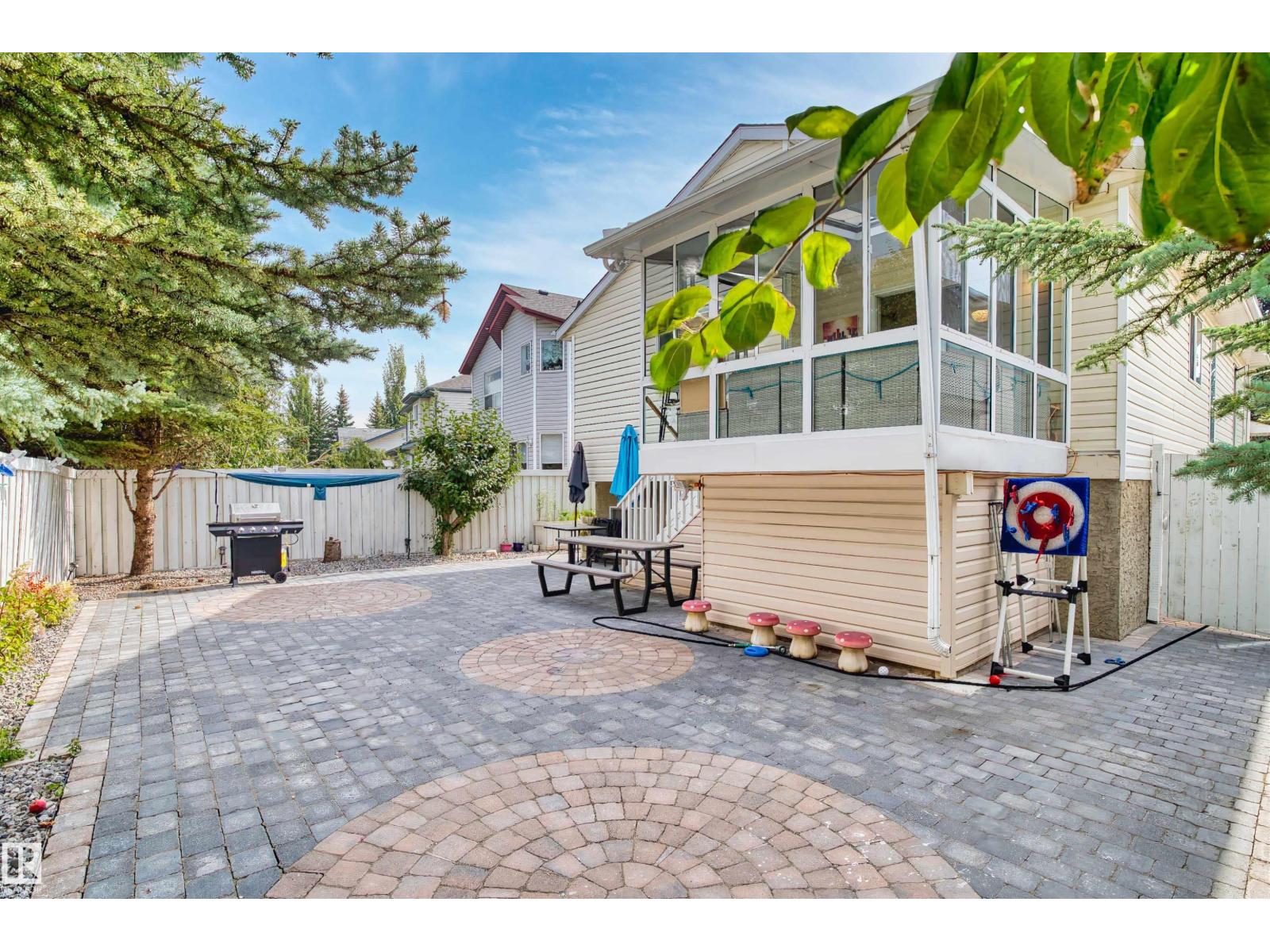 Photo 28 of 333 Dechene Wy Nw, Edmonton AB