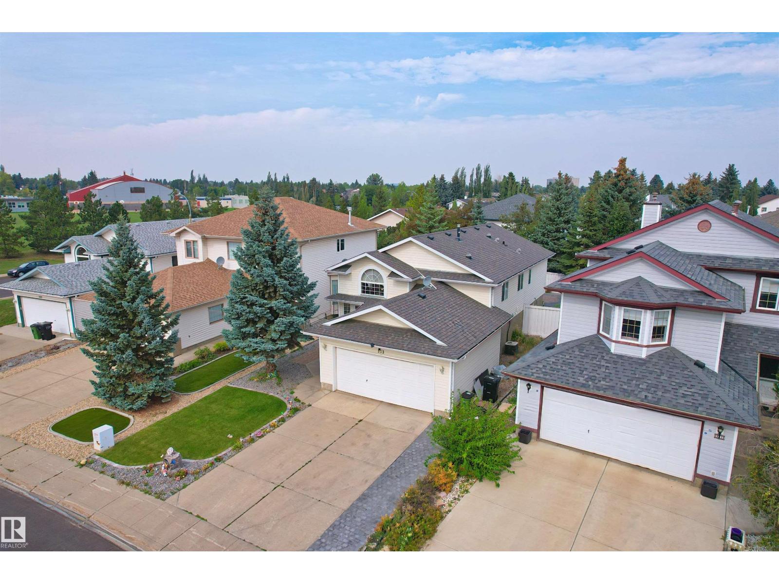 Photo 36 of 333 Dechene Wy Nw, Edmonton AB