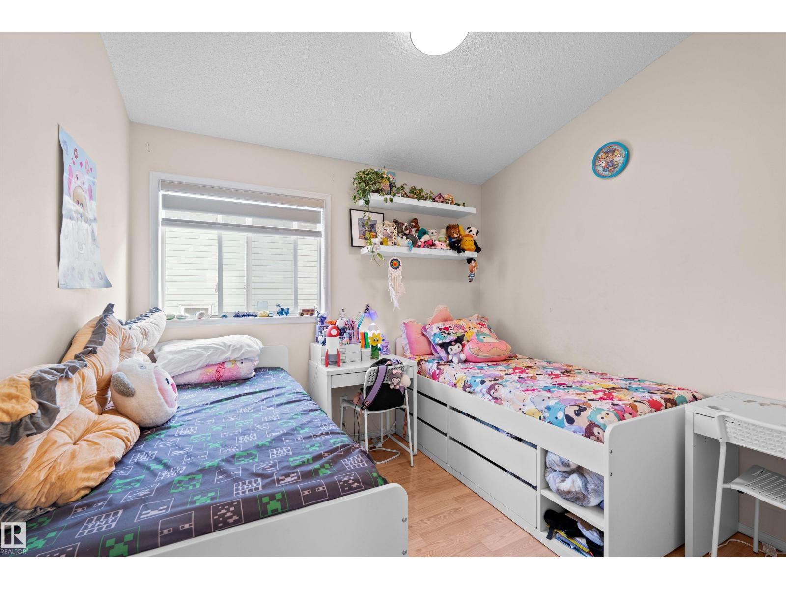 Photo 9 of 333 Dechene Wy Nw, Edmonton AB