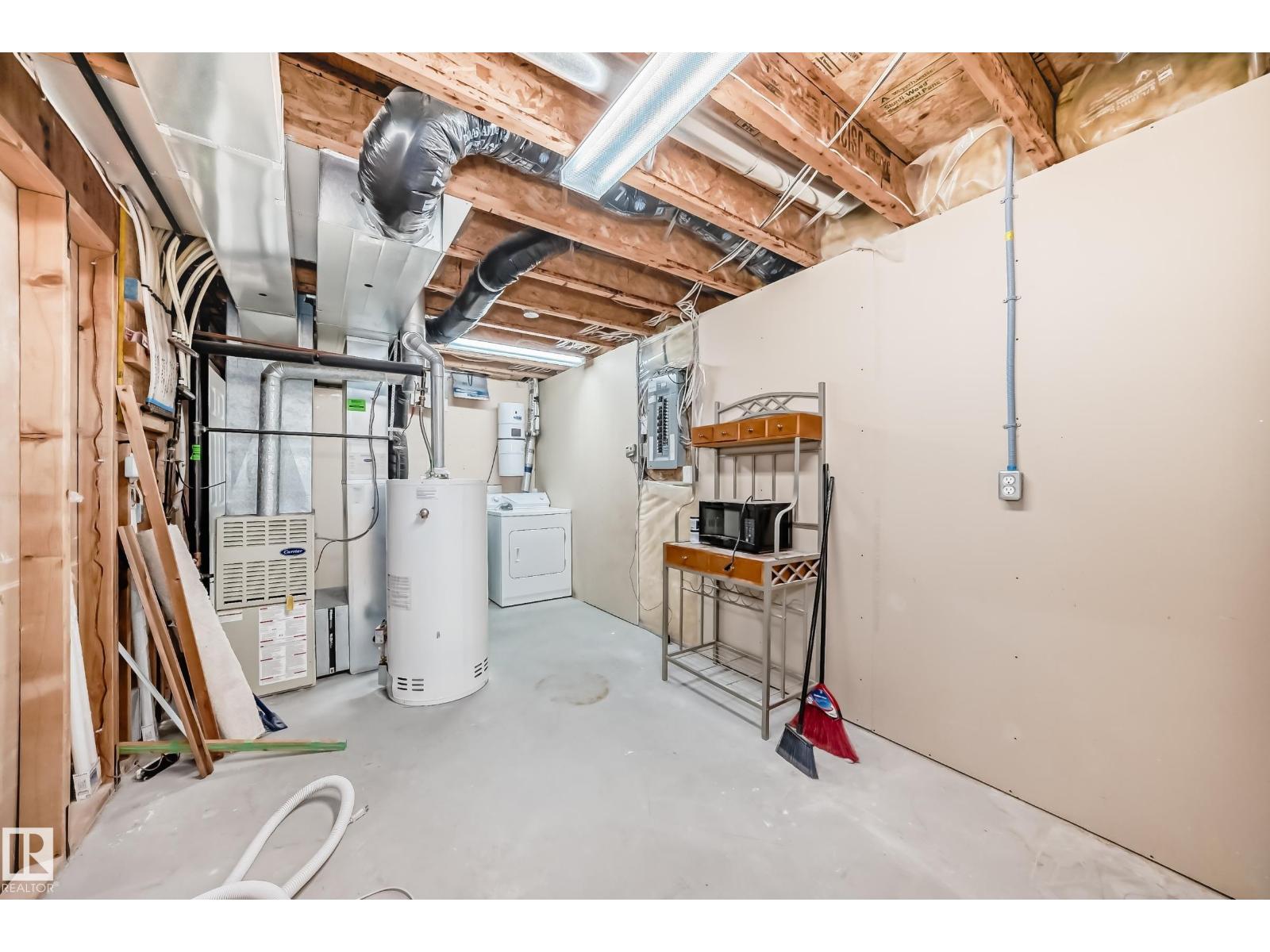 Photo 15 of 4127 37 A Av Nw, Edmonton AB