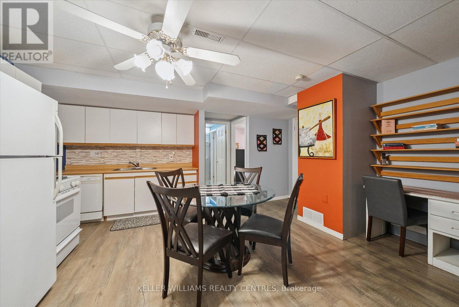 Photo 25 of 26 Stonehill Boulevard, East Gwillimbury ON