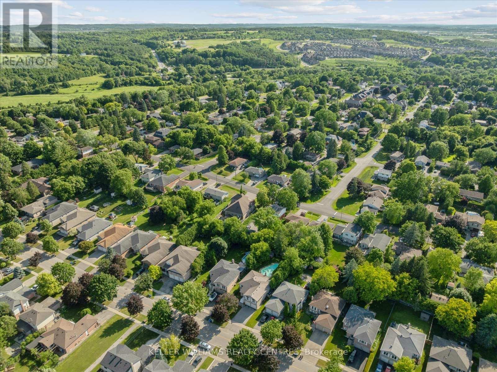 Photo 48 of 26 Stonehill Boulevard, East Gwillimbury ON