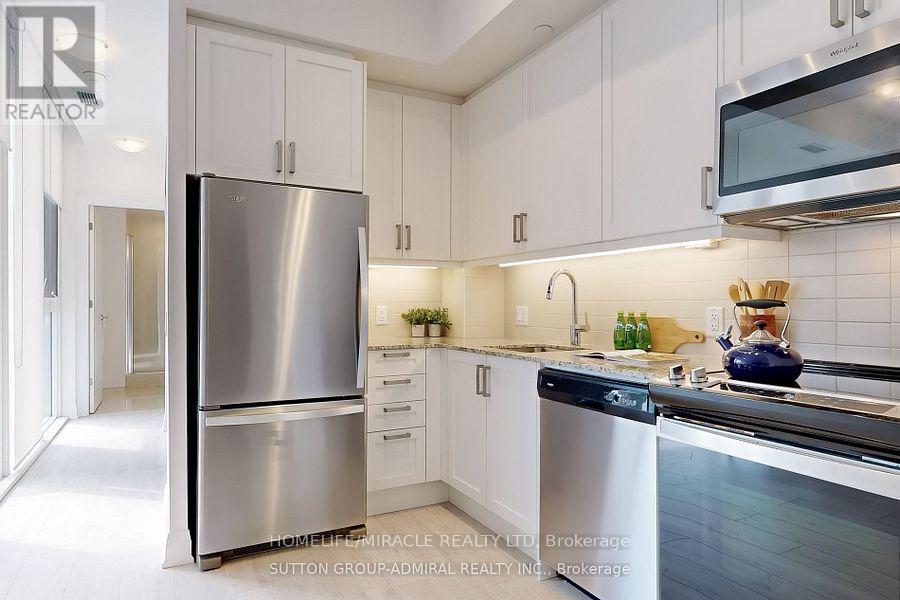 Photo 15 of 202 10 Gatineau Drive, Vaughan ON
