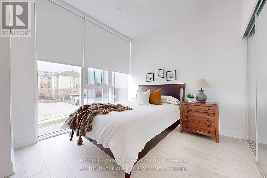 Photo 18 of 202 10 Gatineau Drive, Vaughan ON