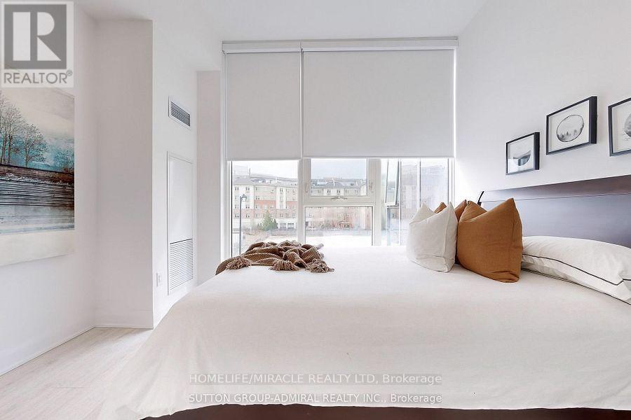 Photo 19 of 202 10 Gatineau Drive, Vaughan ON
