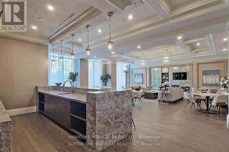Photo 28 of 202 10 Gatineau Drive, Vaughan ON