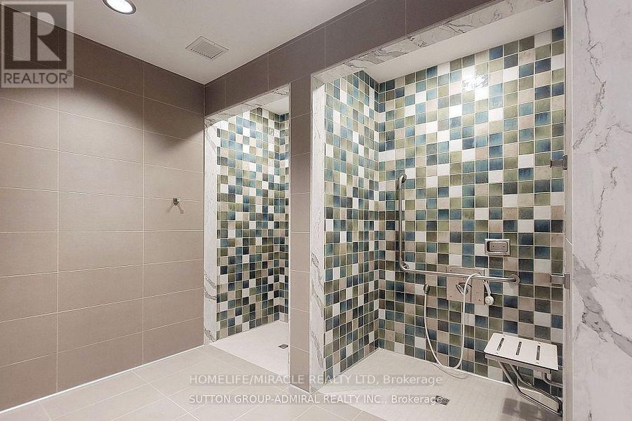 Photo 35 of 202 10 Gatineau Drive, Vaughan ON