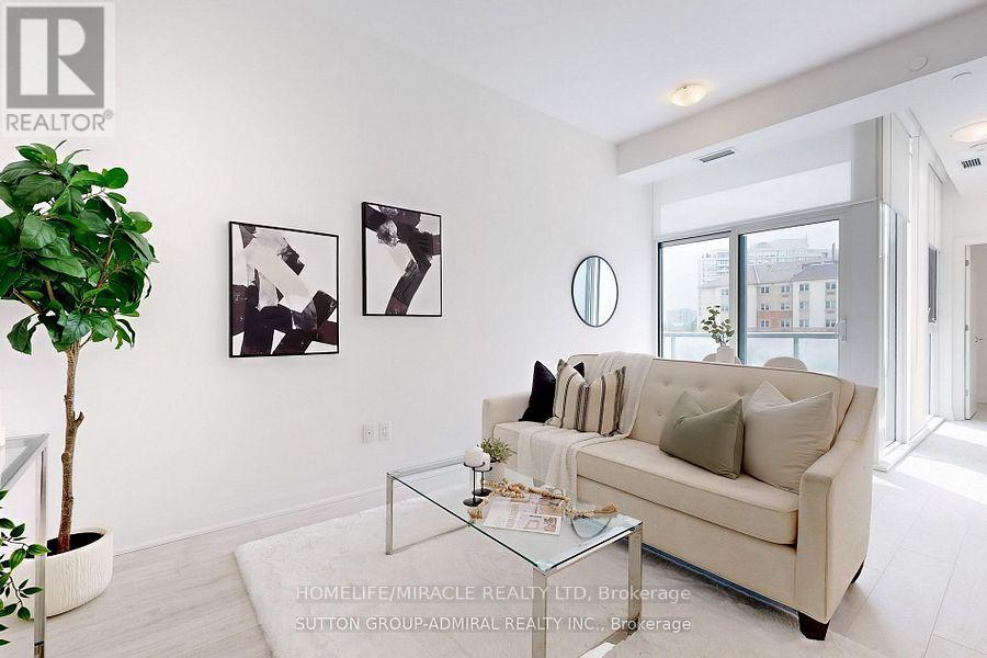 Photo 5 of 202 10 Gatineau Drive, Vaughan ON