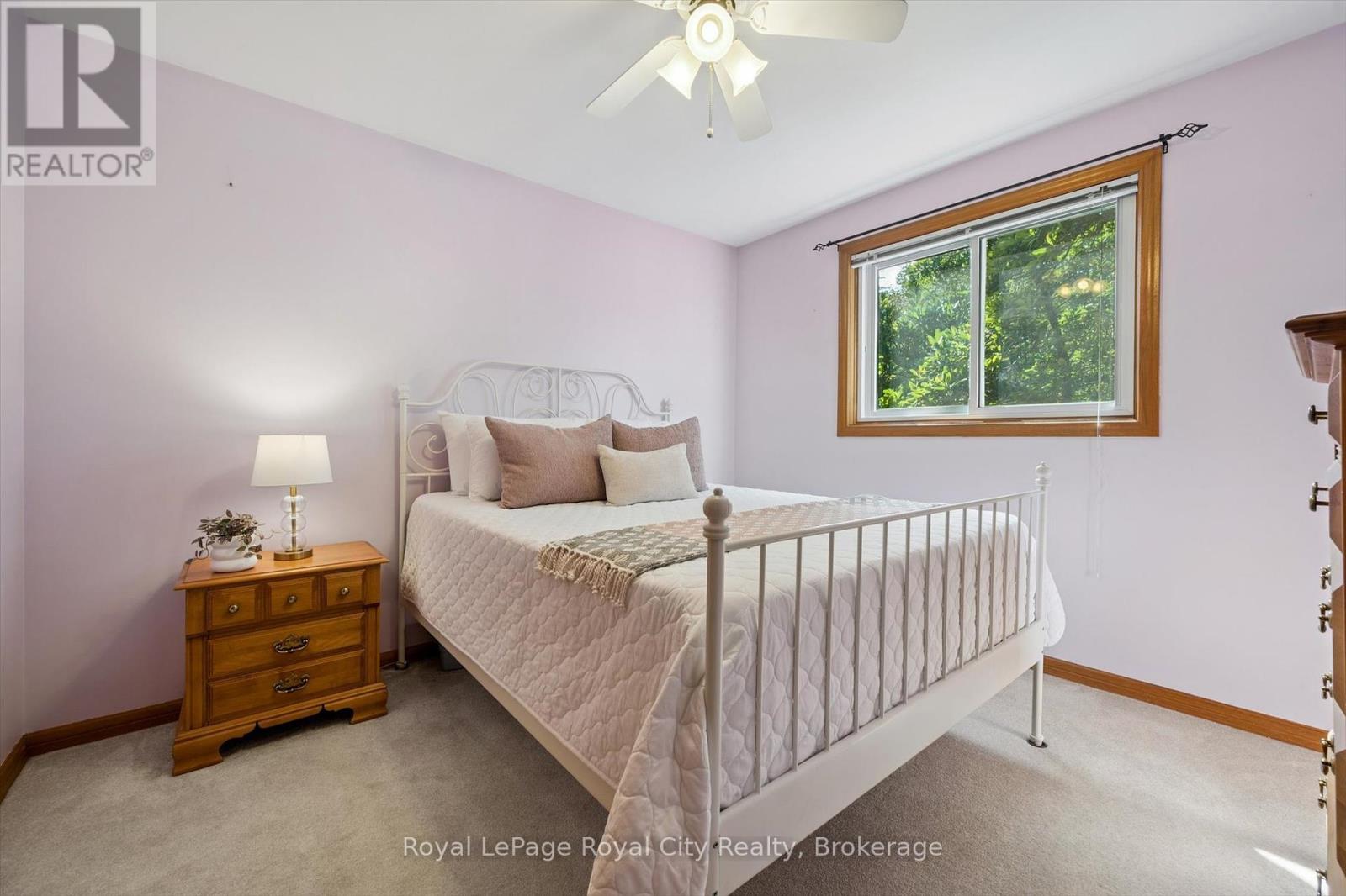 Photo 22 of 28 Wimbledon Road, Guelph ON