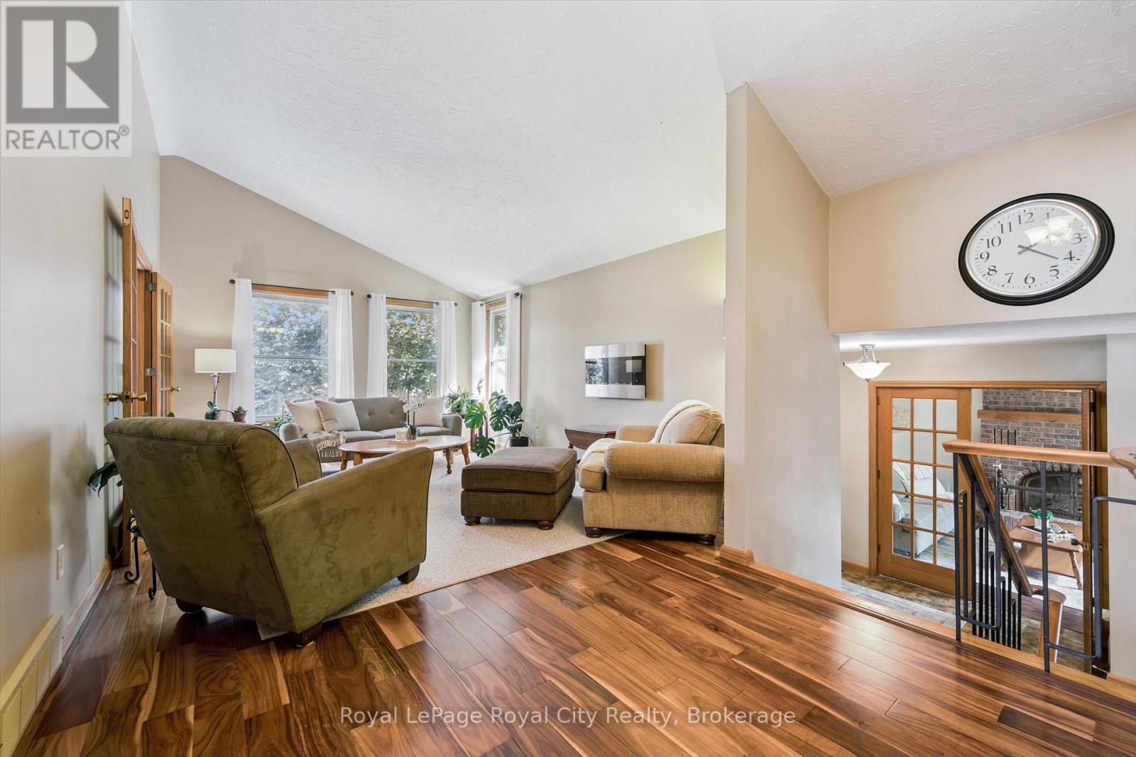 Photo 9 of 28 Wimbledon Road, Guelph ON