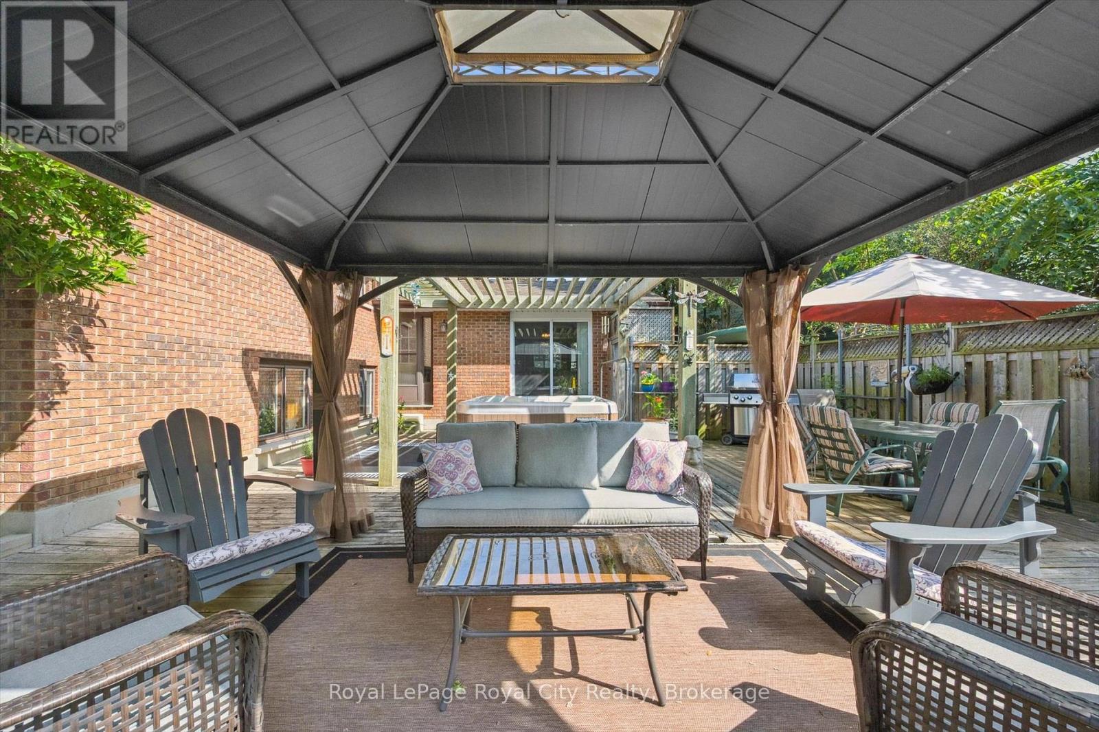Photo 37 of 28 Wimbledon Road, Guelph ON