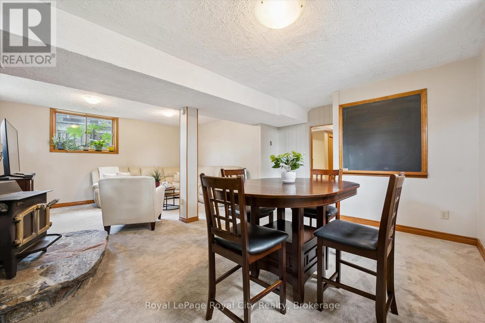 Photo 26 of 28 Wimbledon Road, Guelph ON