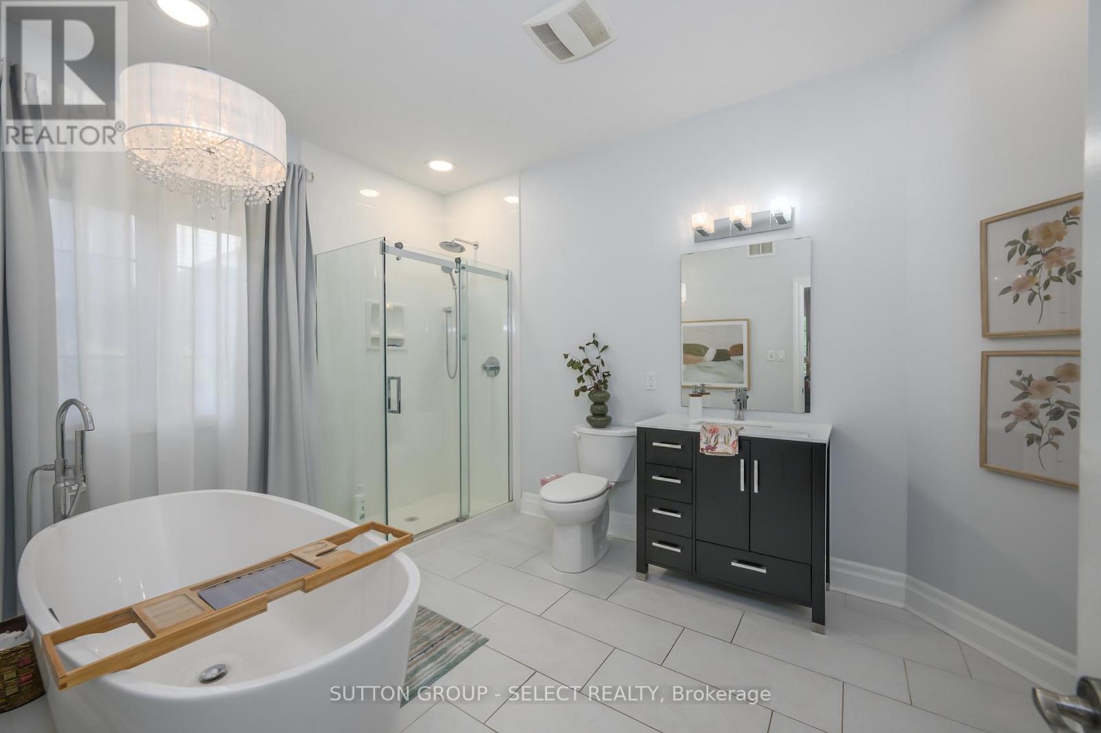 Photo 17 of 1186 Aintree Road, London North ON