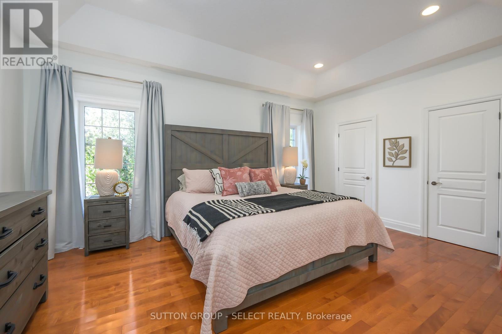 Photo 15 of 1186 Aintree Road, London North ON