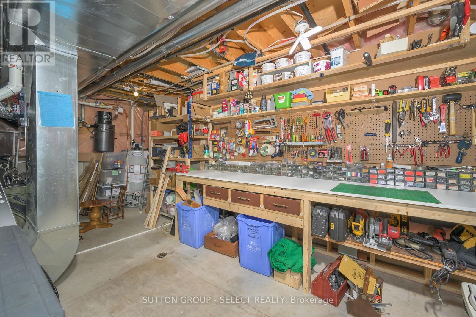 Photo 30 of 1186 Aintree Road, London North ON