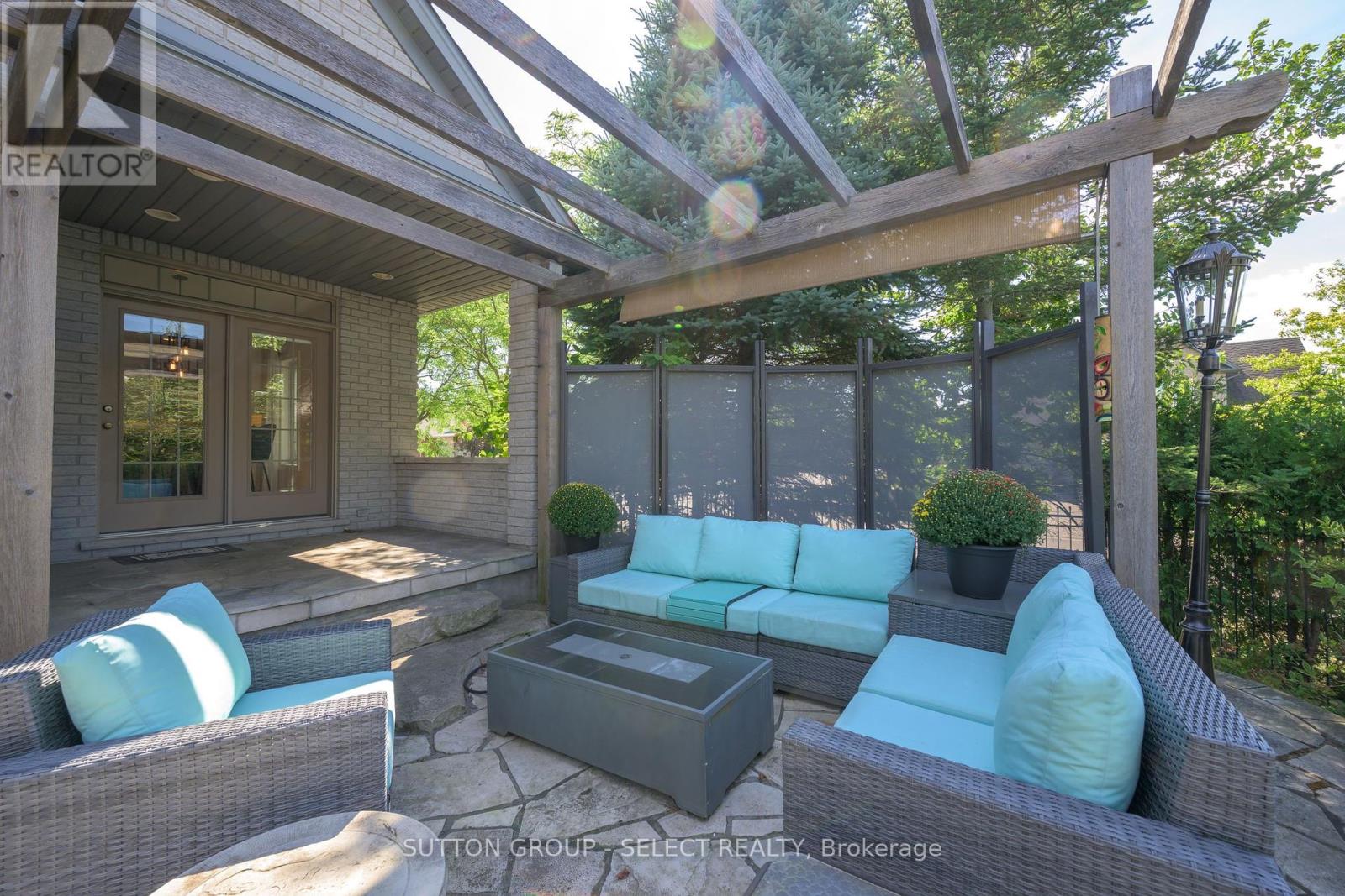 Photo 36 of 1186 Aintree Road, London North ON
