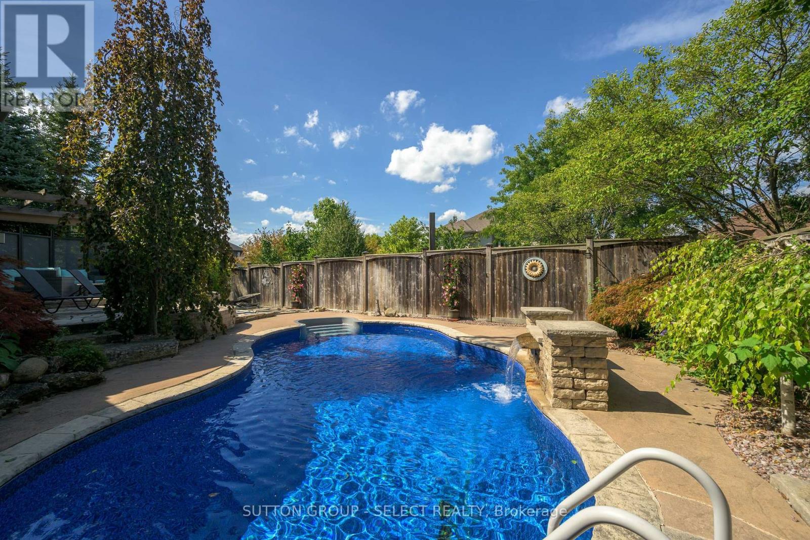 Photo 31 of 1186 Aintree Road, London North ON