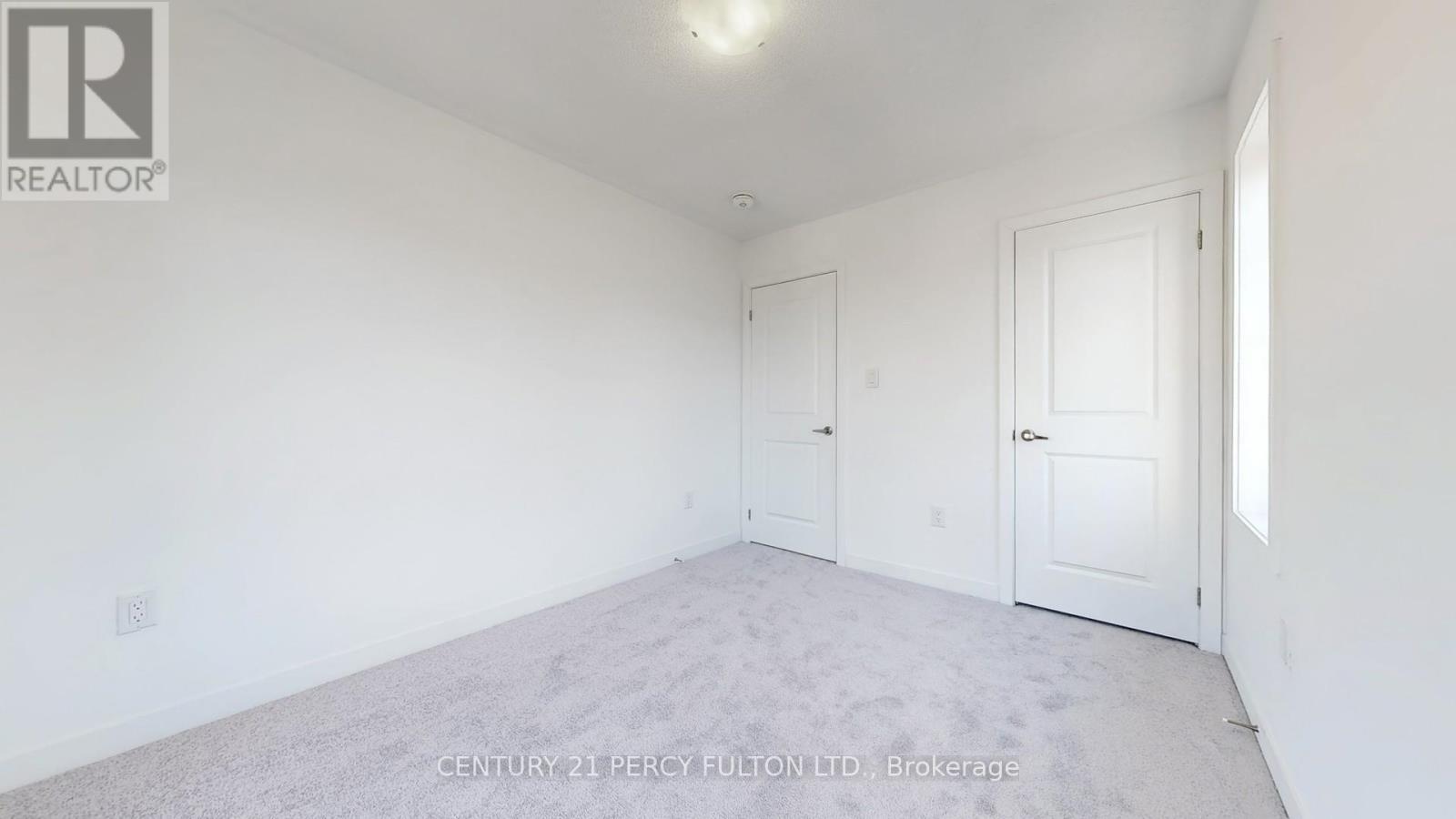 Photo 26 of 29 Calloway Way, Whitby ON