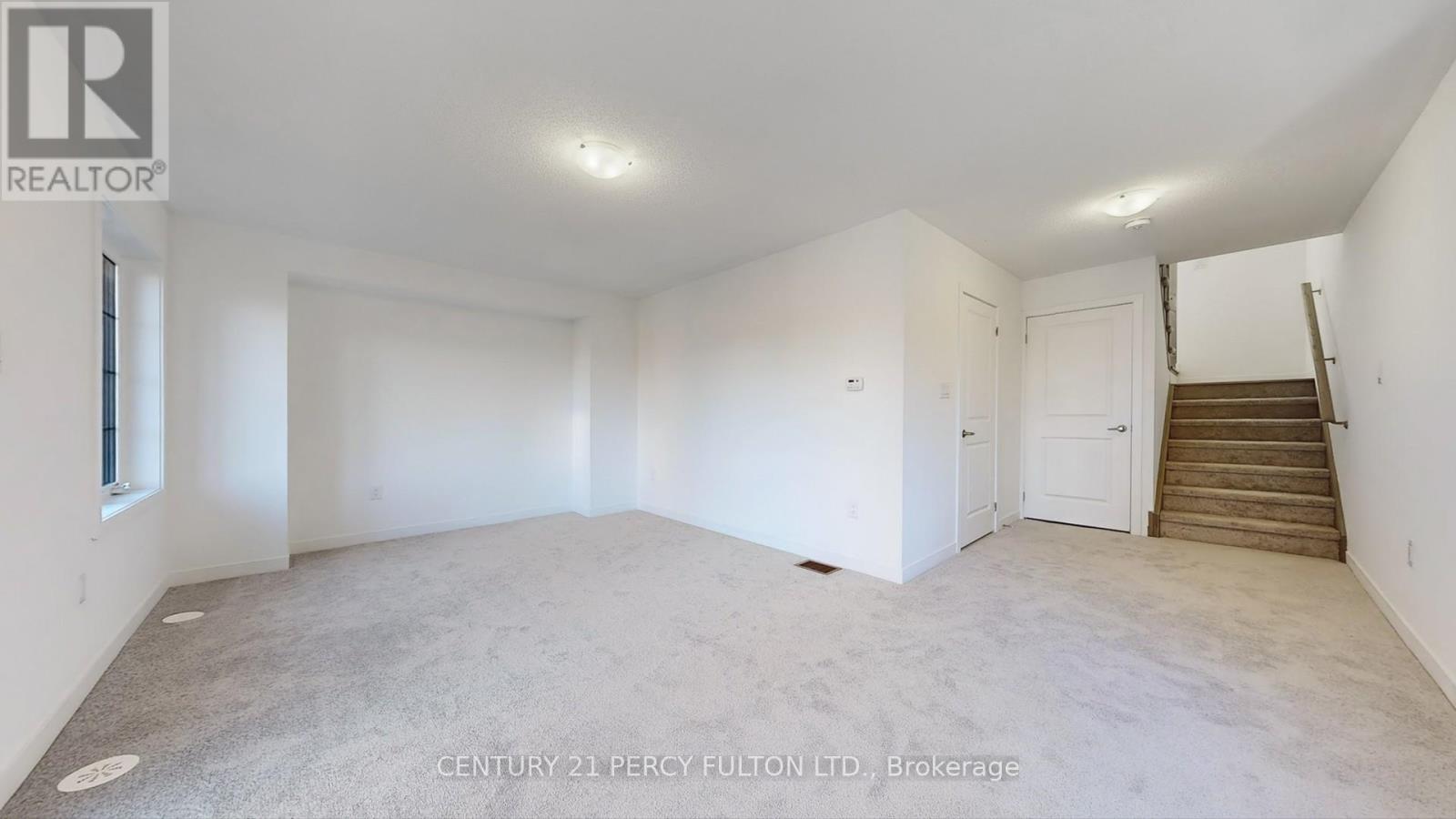 Photo 36 of 29 Calloway Way, Whitby ON