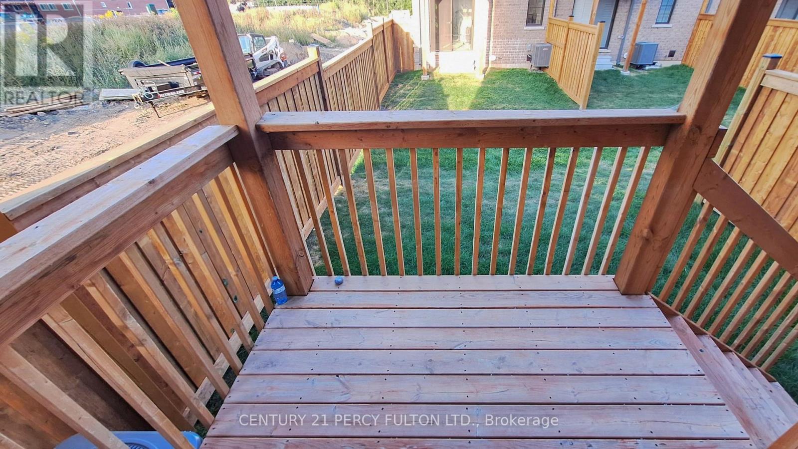 Photo 46 of 29 Calloway Way, Whitby ON
