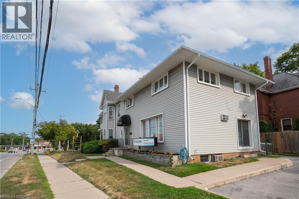 Photo 10 of 1 Livingston Avenue, Grimsby ON