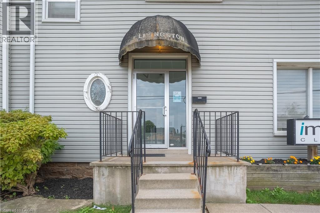 Photo 13 of 1 Livingston Avenue, Grimsby ON