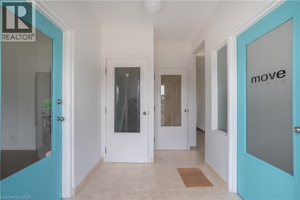 Photo 24 of 1 Livingston Avenue, Grimsby ON