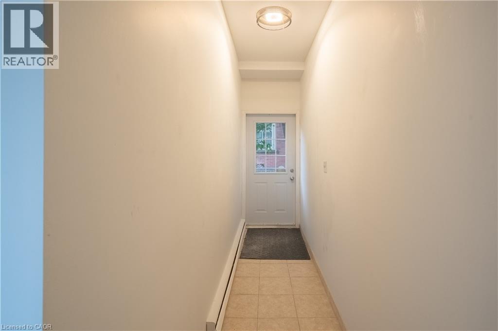 Photo 25 of 1 Livingston Avenue, Grimsby ON
