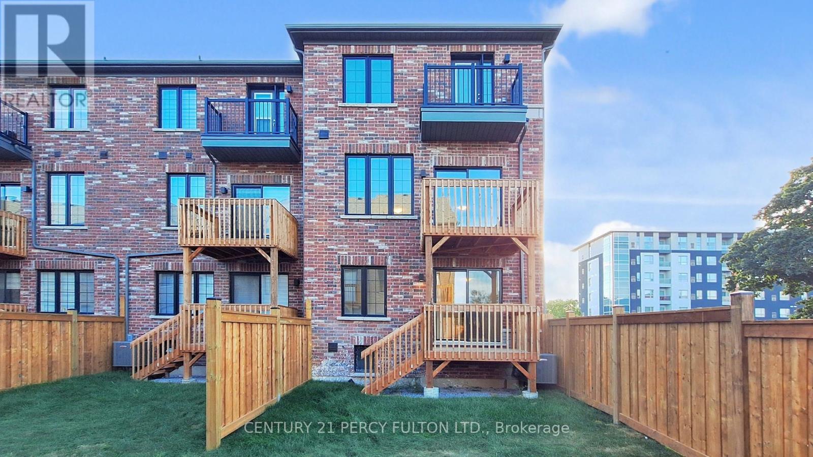 Photo 44 of 29 Calloway Way, Whitby ON