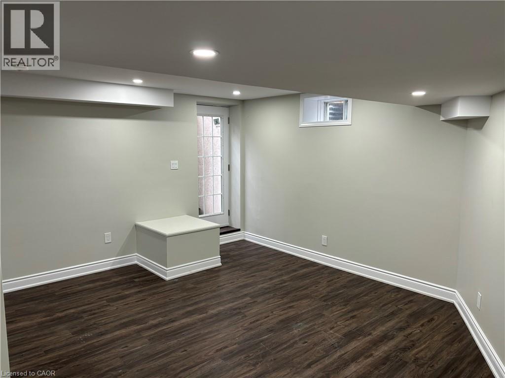 Photo 50 of 3 Westview Crescent, Kitchener ON