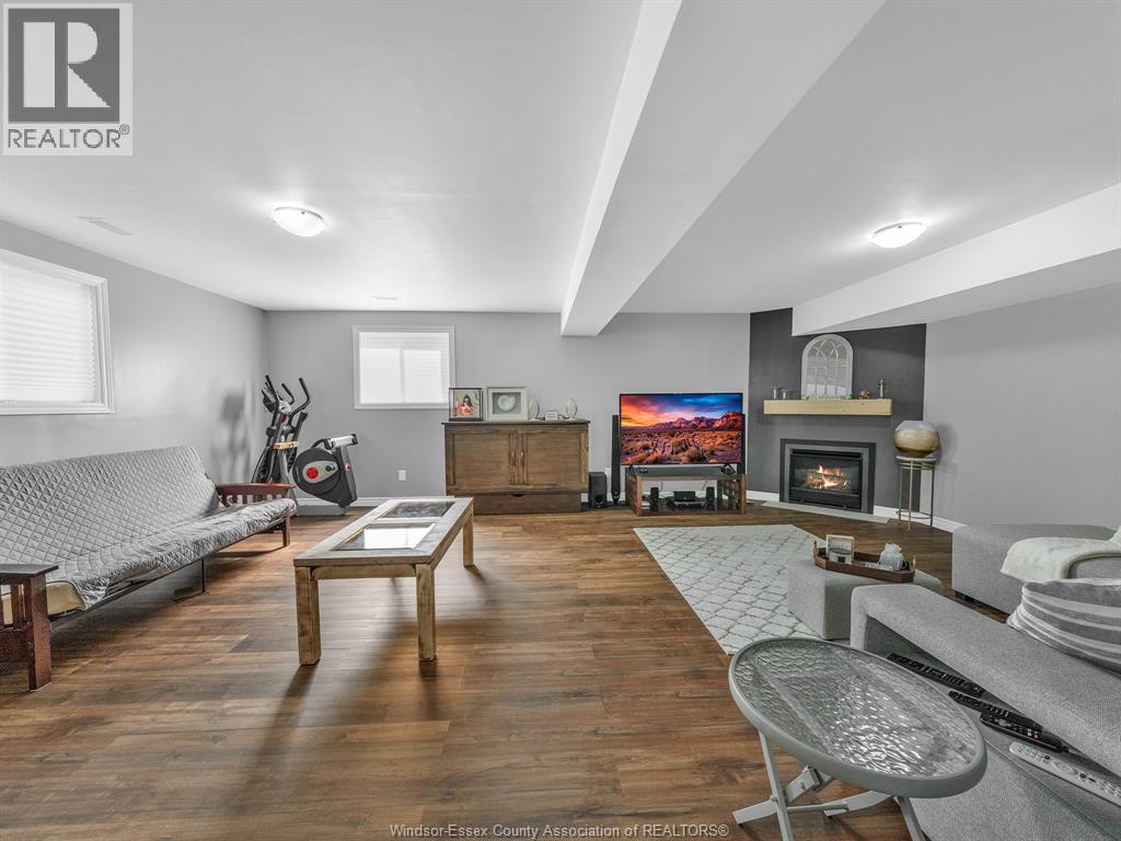 Photo 25 of 29 Anfred Street, Leamington ON