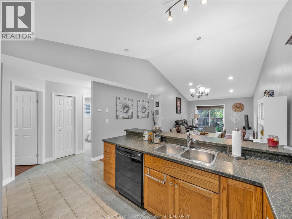 Photo 9 of 29 Anfred Street, Leamington ON