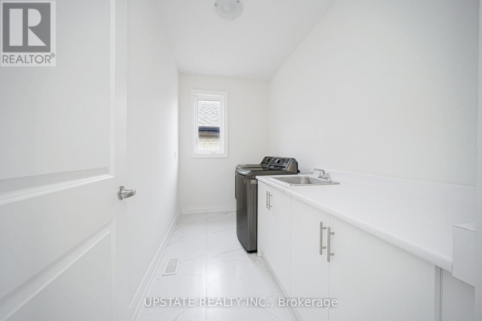 Photo 29 of 7 James Walker Avenue, Caledon ON
