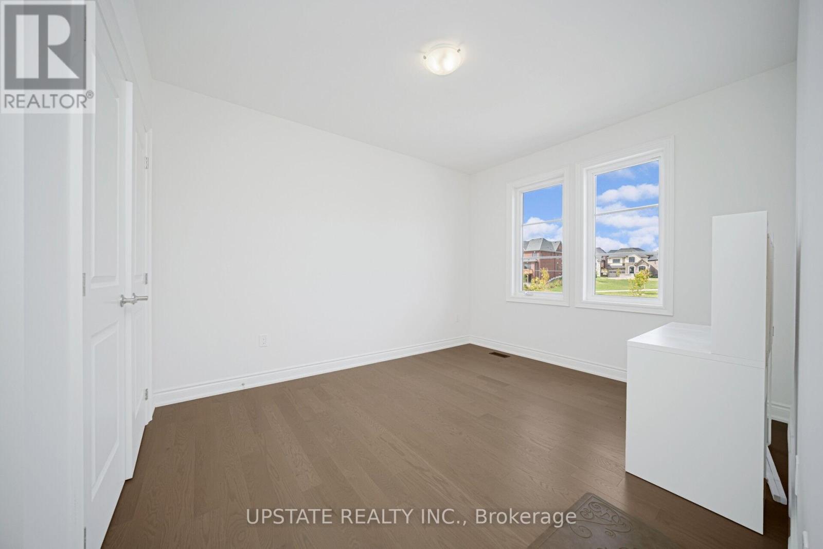 Photo 41 of 7 James Walker Avenue, Caledon ON